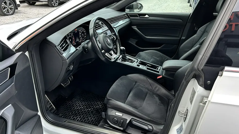 VOLKSWAGEN Arteon -