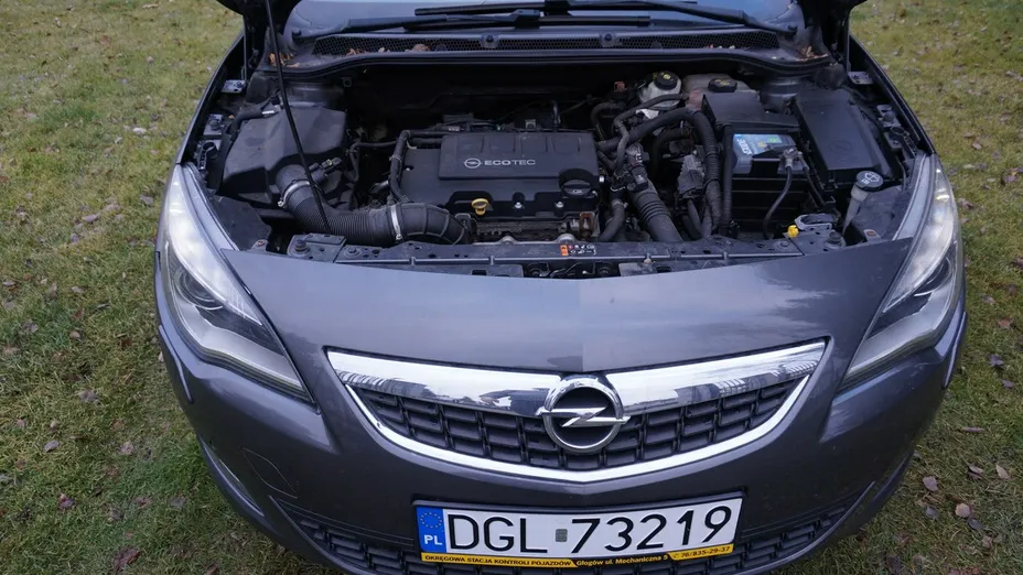 OPEL Astra -