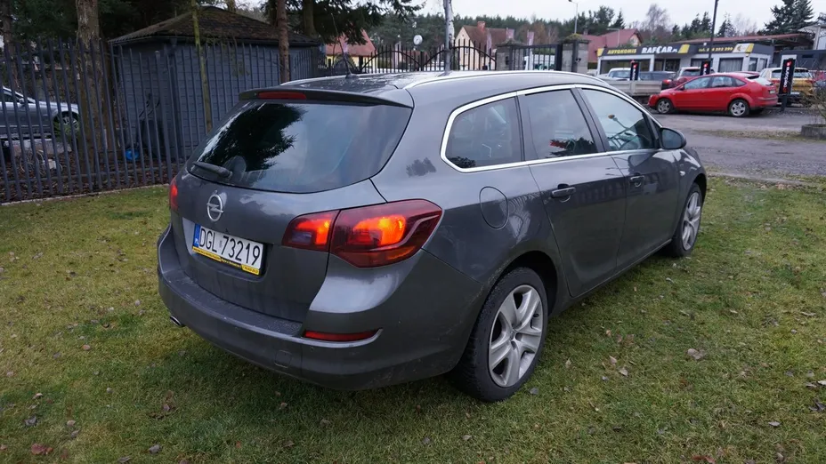 OPEL Astra -