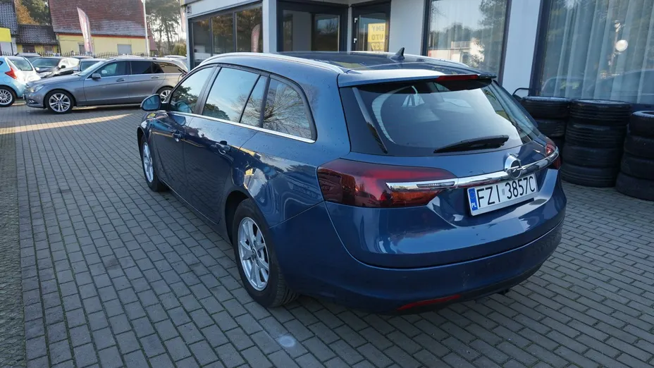 OPEL Insignia -