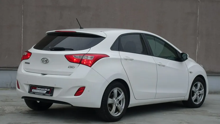 HYUNDAI i30 -