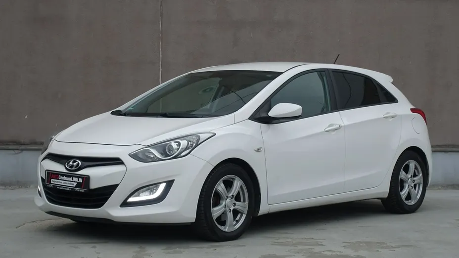 HYUNDAI i30 -