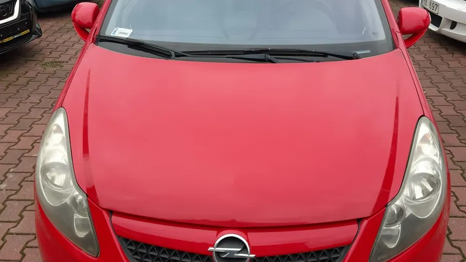 OPEL Corsa -