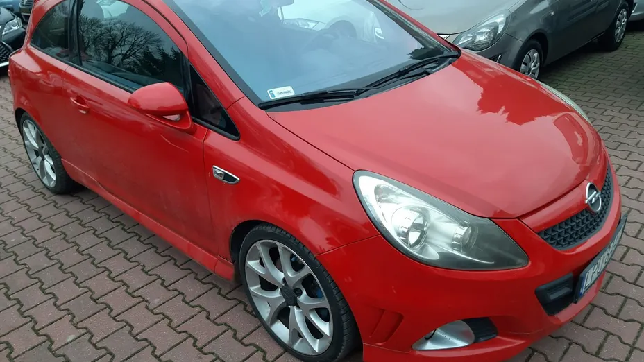 OPEL Corsa -
