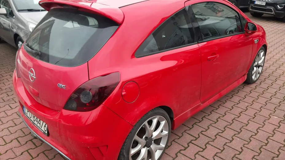 OPEL Corsa -