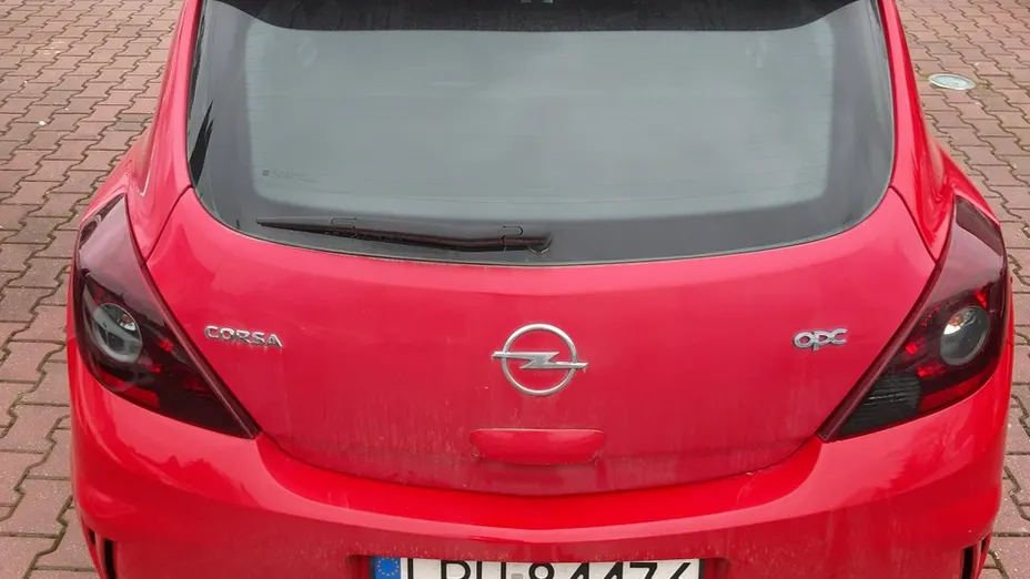 OPEL Corsa -