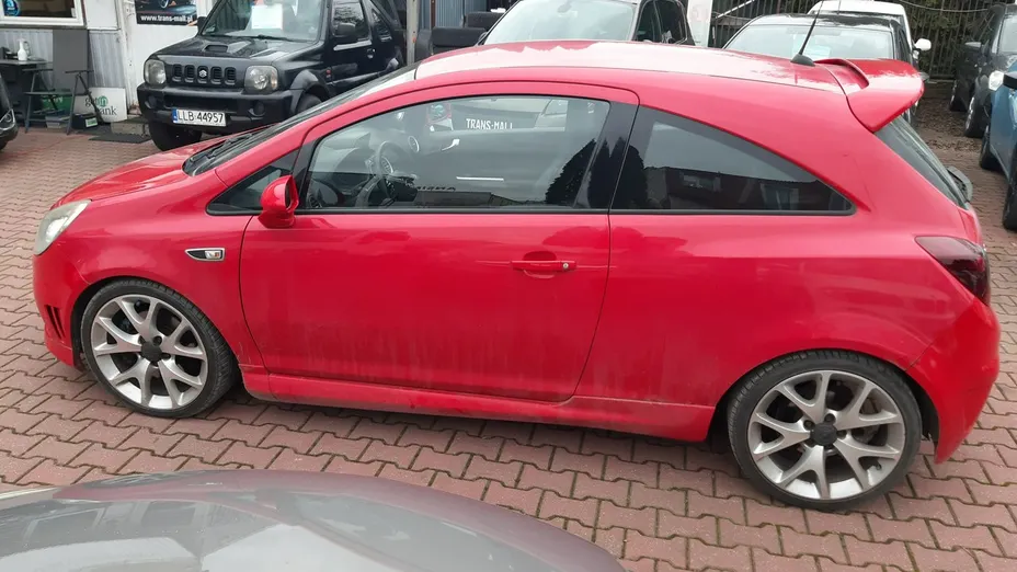 OPEL Corsa -