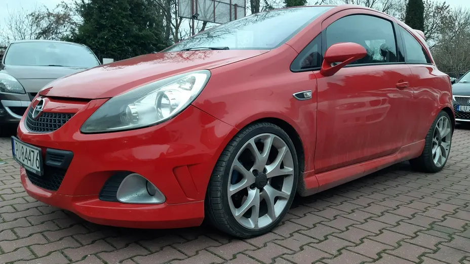 OPEL Corsa -