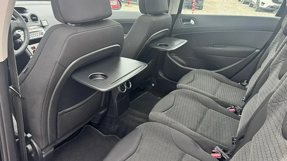 PEUGEOT 308 -