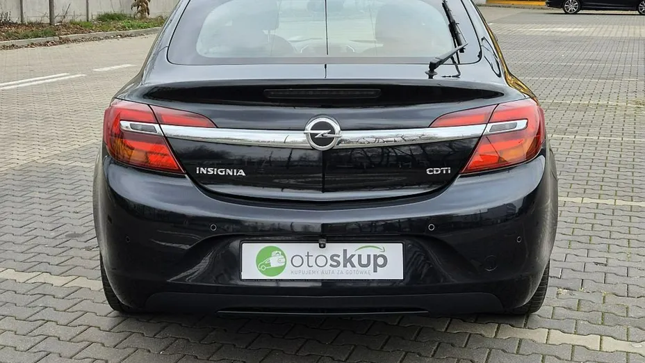 OPEL Insignia -