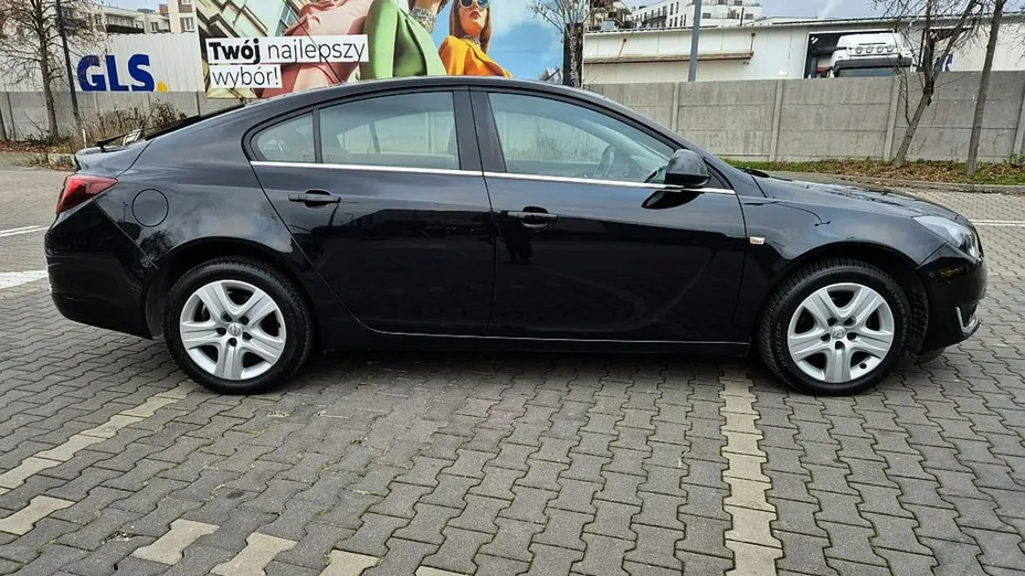 OPEL Insignia -