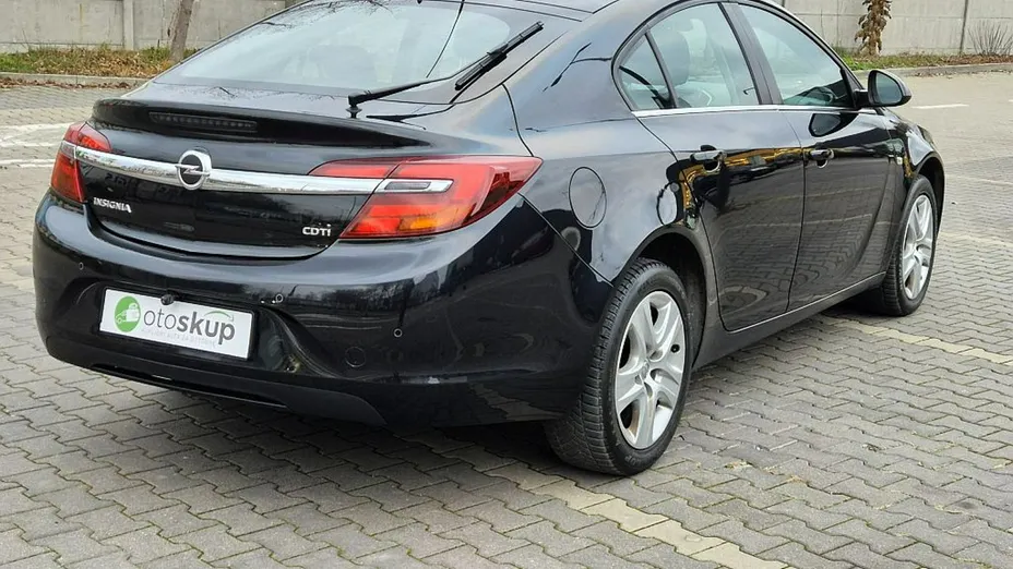 OPEL Insignia -