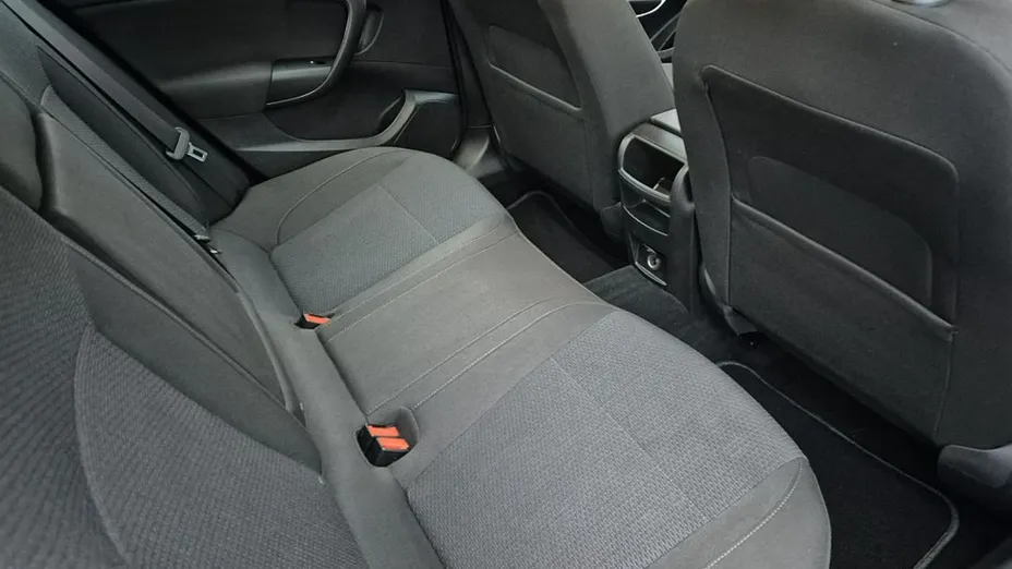 OPEL Insignia -
