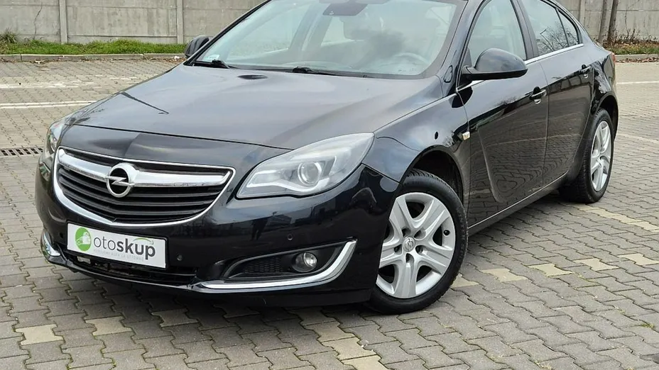 OPEL Insignia -