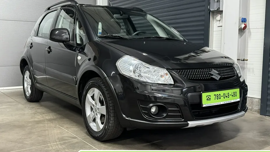 SUZUKI SX4 -