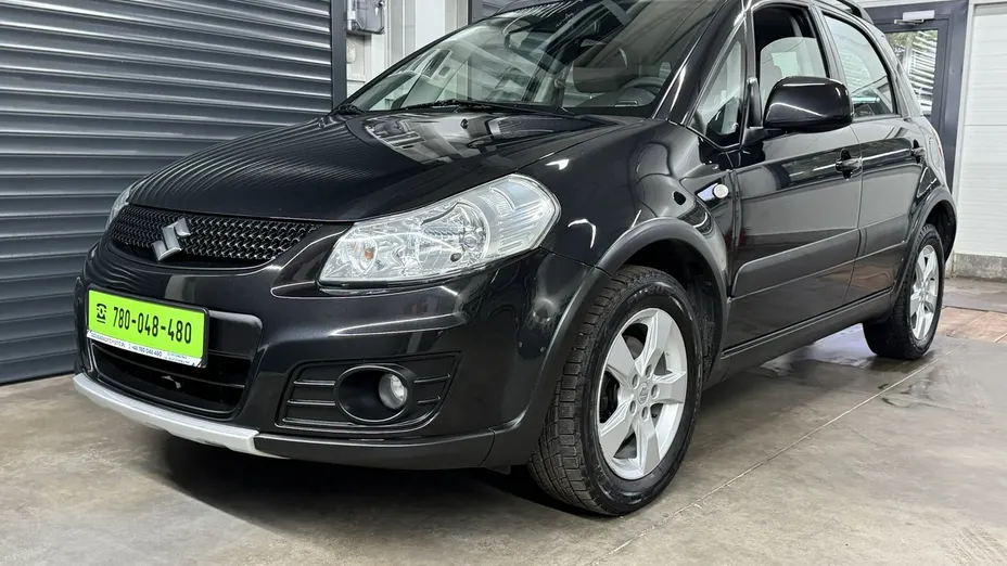 SUZUKI SX4 -