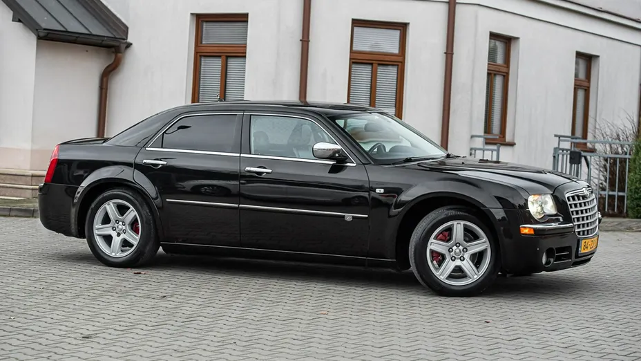 CHRYSLER 300 C -