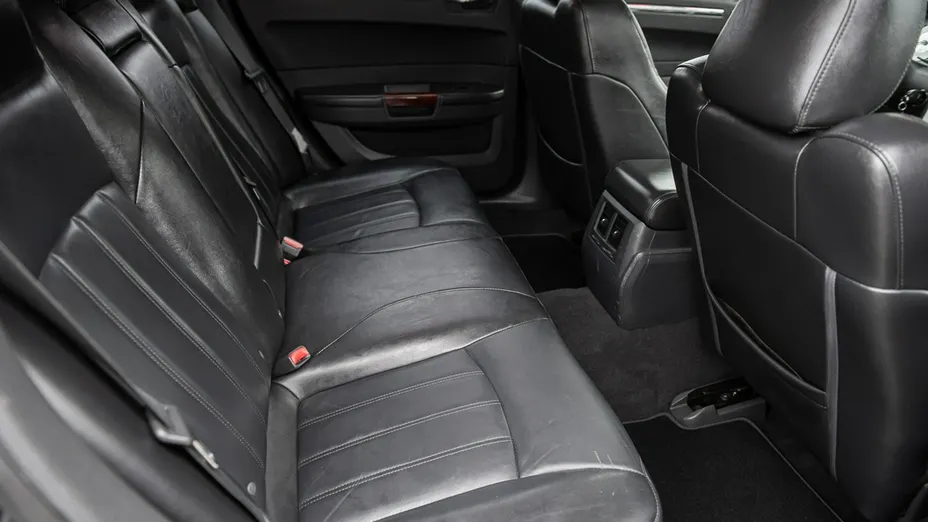 CHRYSLER 300 C -