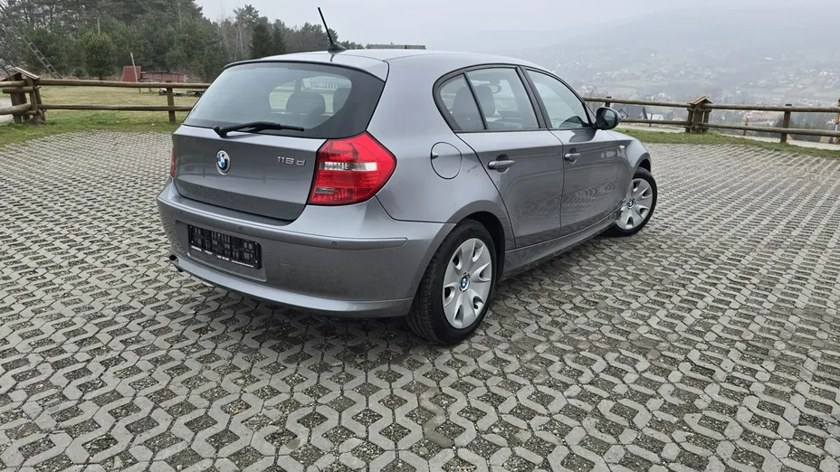 BMW Seria 1 -