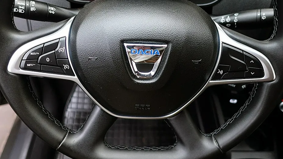 DACIA Duster -