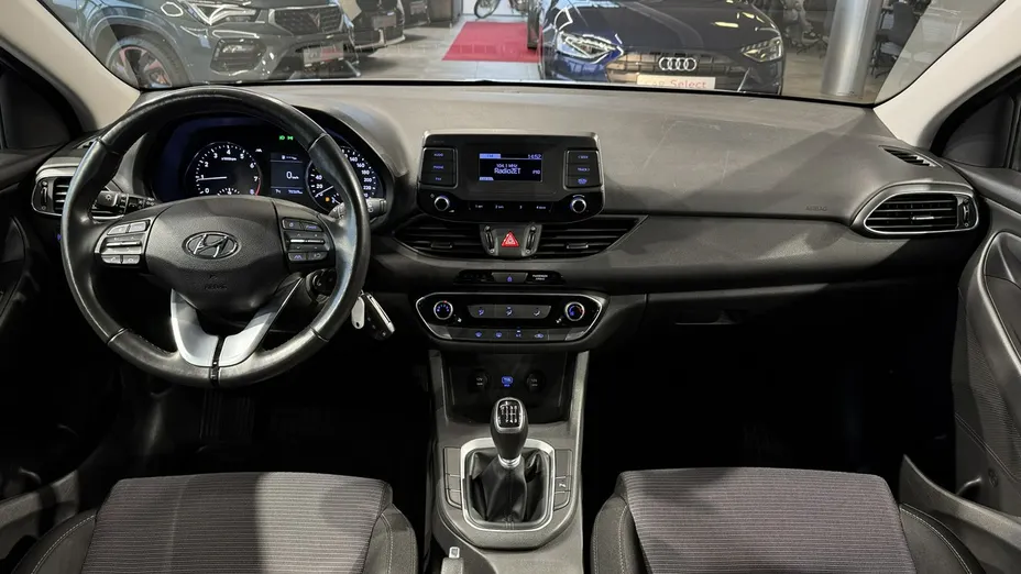 HYUNDAI i30 i30 1.5 DPI Classic +