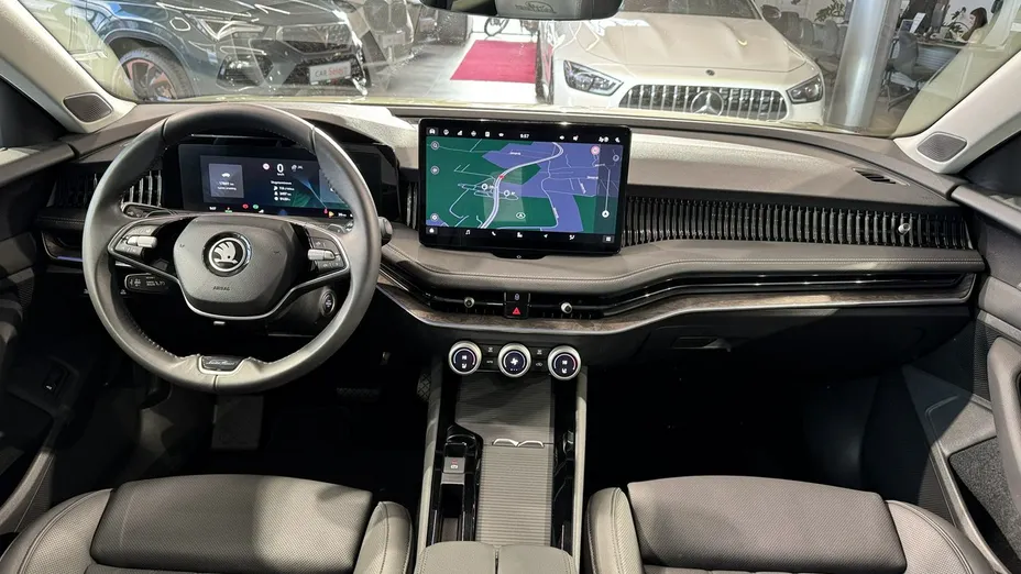 SKODA Superb Superb 1.5 TSI L&K DSG