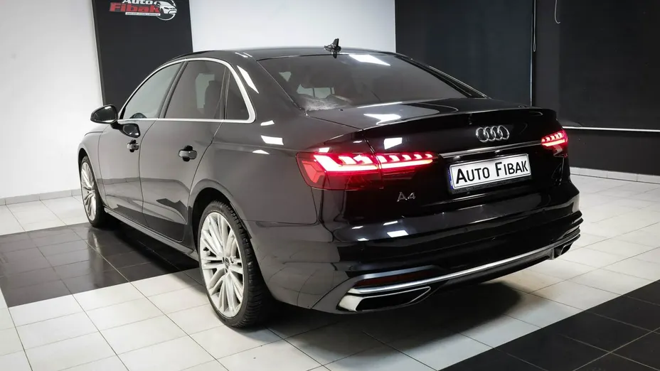 AUDI A4 -