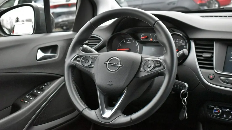 OPEL Crossland X -