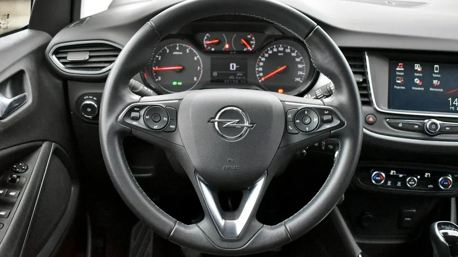 OPEL Crossland X -