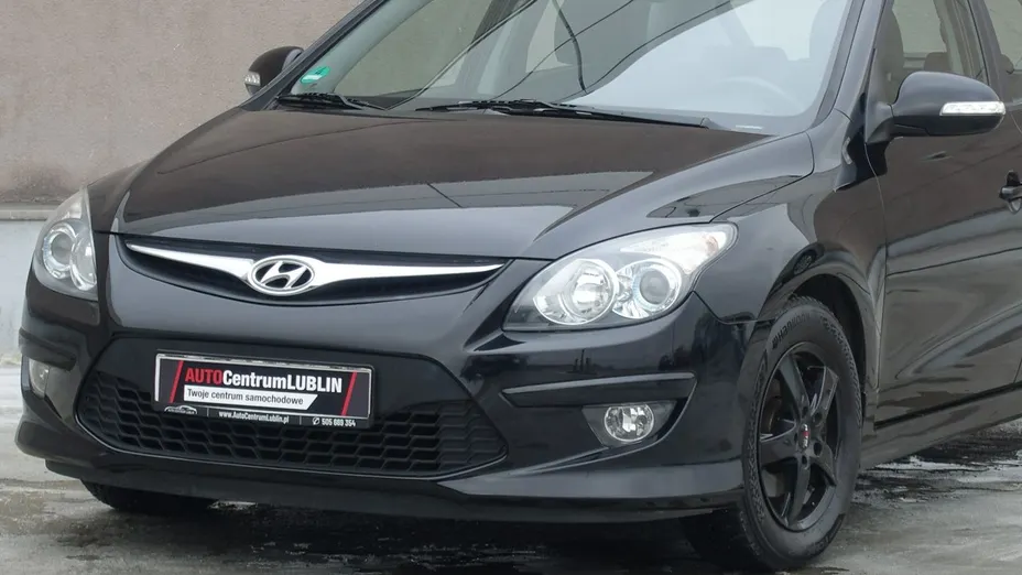 HYUNDAI i30 -