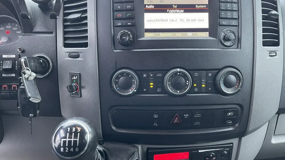 VOLKSWAGEN Crafter -