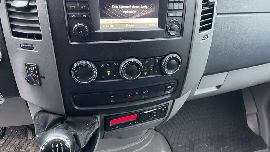 VOLKSWAGEN Crafter -