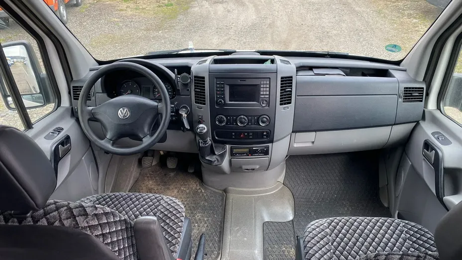 VOLKSWAGEN Crafter -