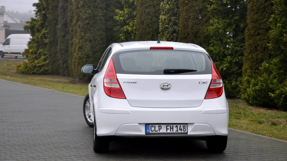 HYUNDAI i30 -