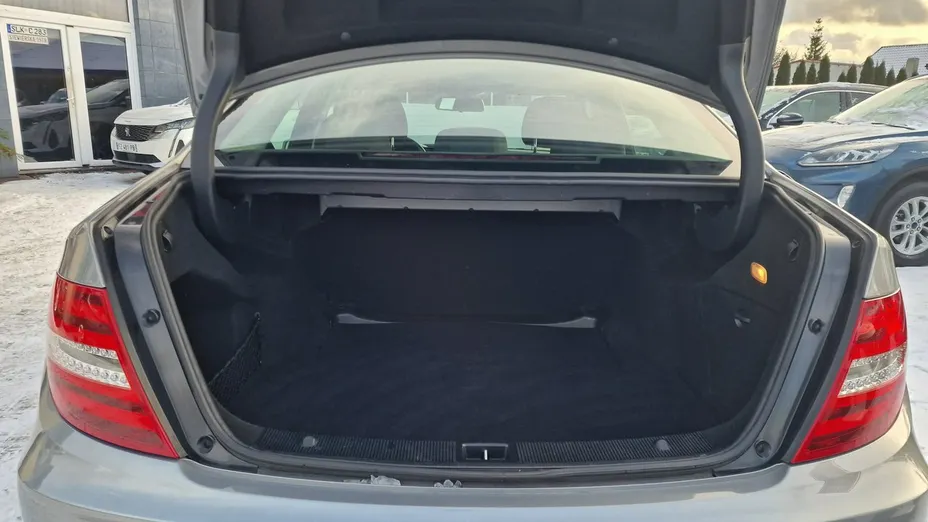 MERCEDES-BENZ C Klasa -