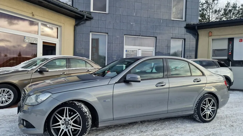 MERCEDES-BENZ C Klasa -