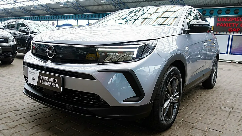 OPEL Grandland X -