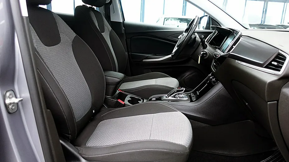 OPEL Grandland X -