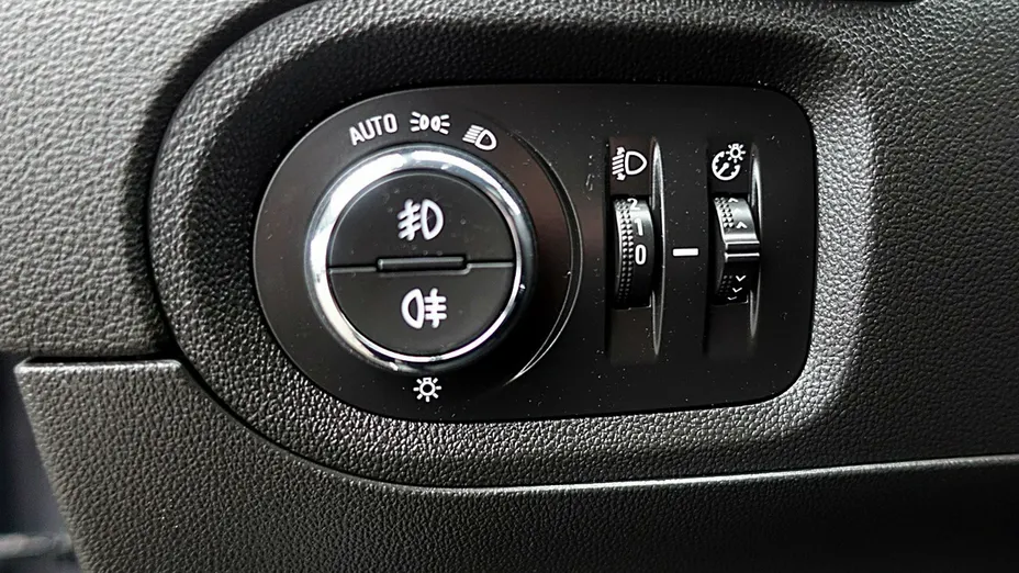 OPEL Grandland X -