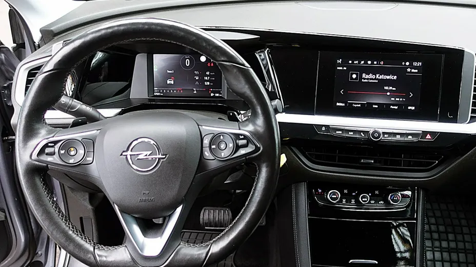 OPEL Grandland X -