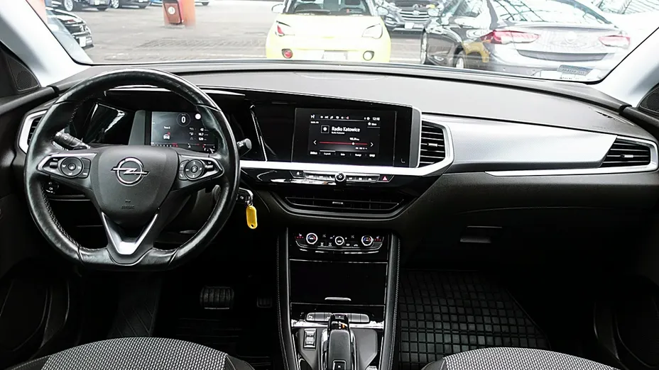 OPEL Grandland X -