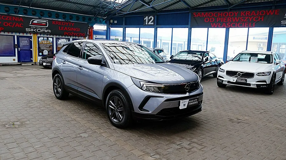 OPEL Grandland X -