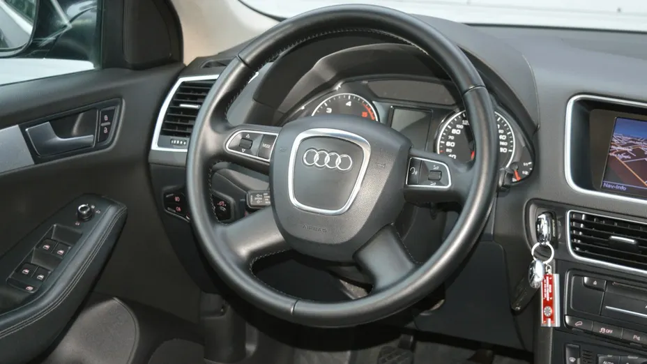 AUDI Q5 -