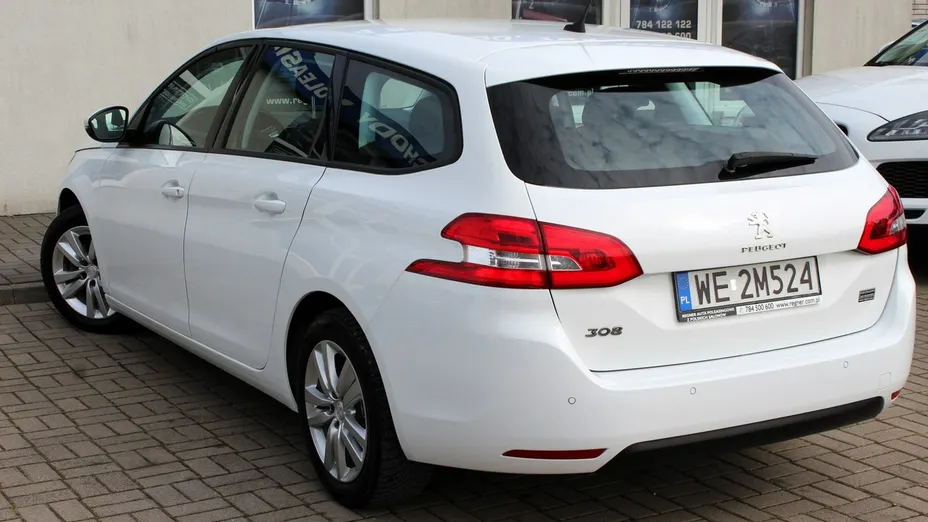 PEUGEOT 308 -