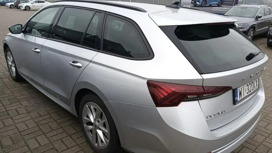 SKODA Octavia -