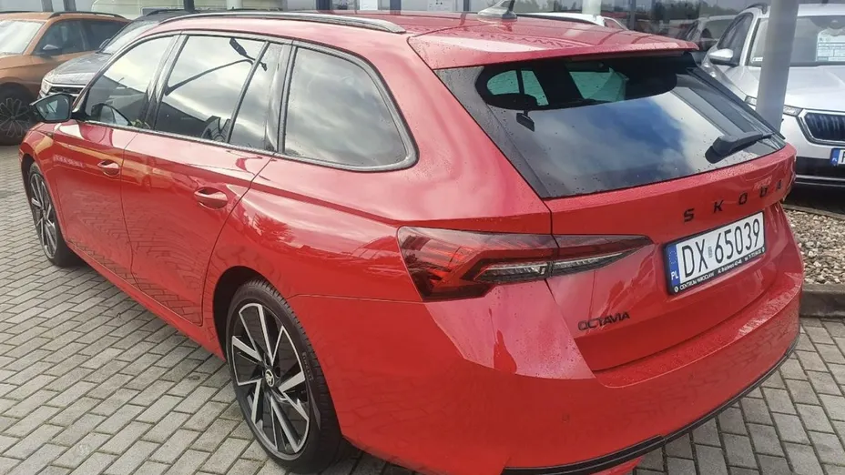 SKODA Octavia -