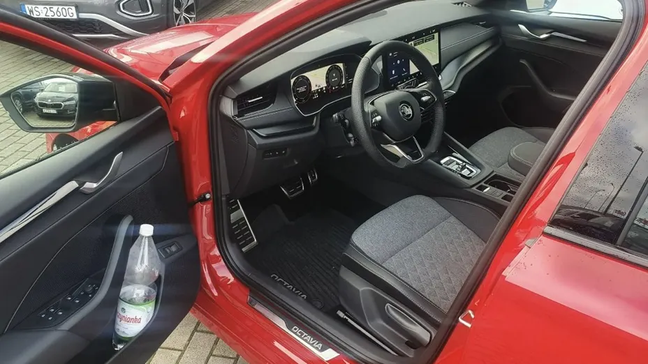 SKODA Octavia -