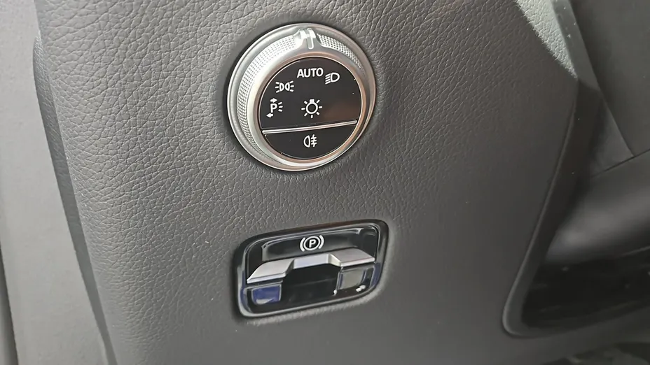 MERCEDES-BENZ GLC -