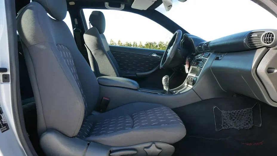 MERCEDES-BENZ C Klasa -