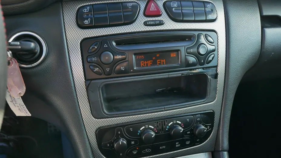 MERCEDES-BENZ C Klasa -